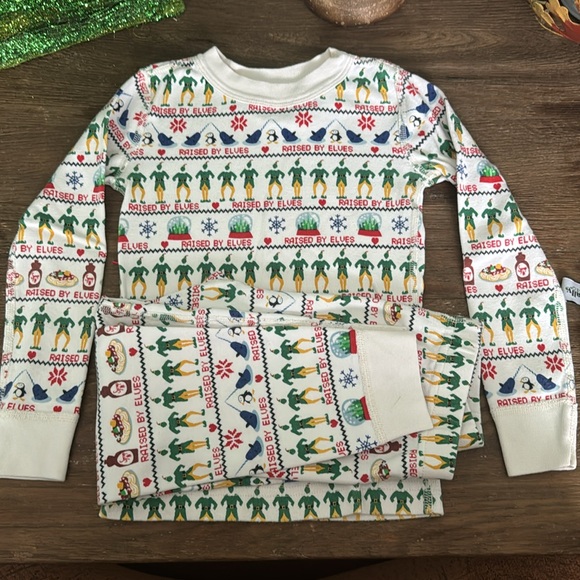 Hanna Andersson 4-T Elves -raised by elves print, Pajamas - Picture 12 of 12